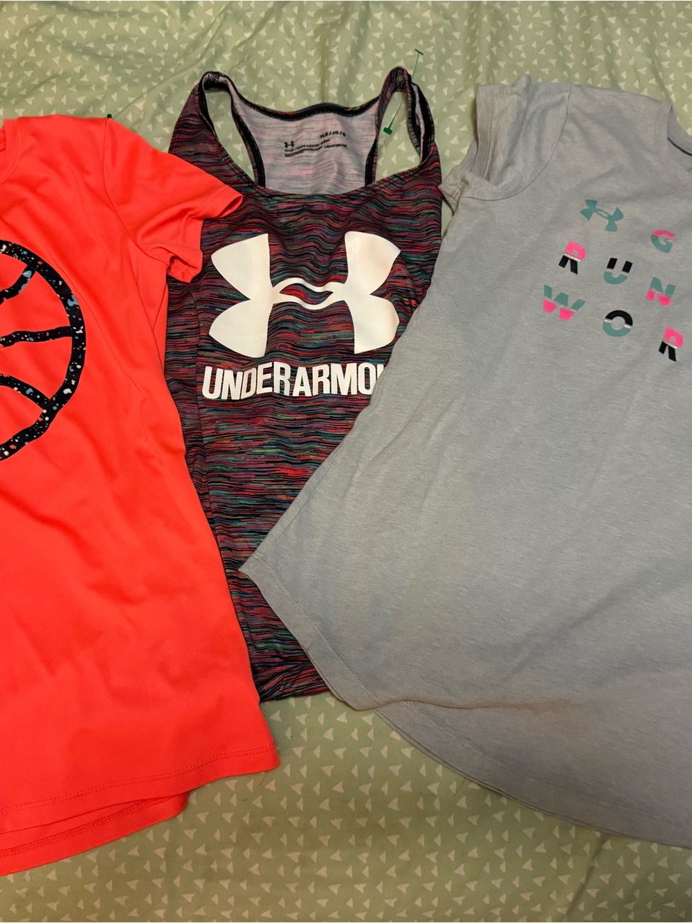 Under Armour Girls' lot of 3 shirts